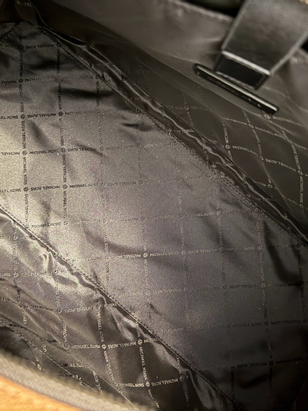 Michael Kors Cream Tote with Brown Logo-Trim - Picture 3 of 6